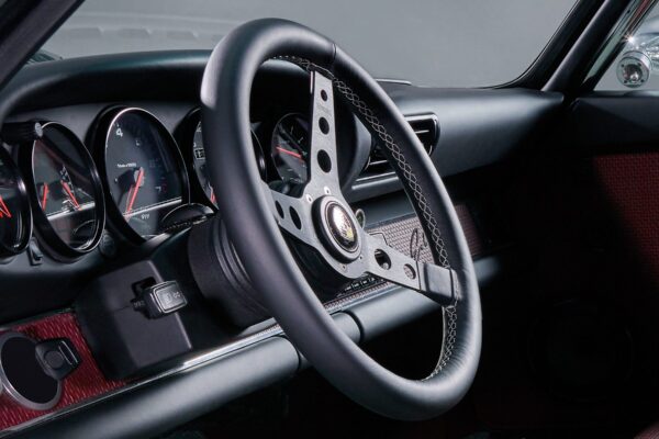 steering-wheel-05-1920x1200-1920x1200